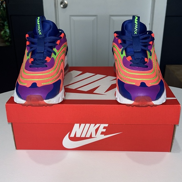 Nike Air Max 270 React GS “Crimson Navy” Youth Size 7Y - Picture 4 of 9